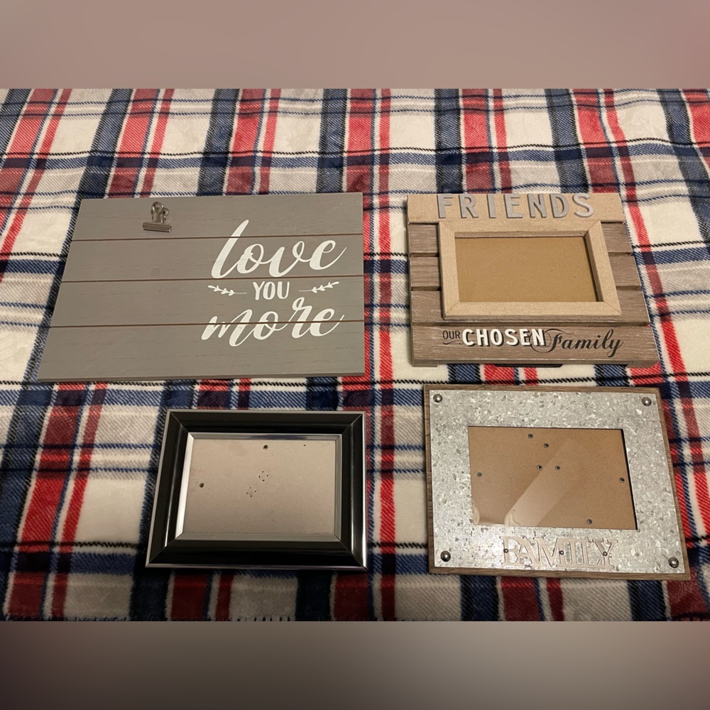 Assortment of Decorations/Frames